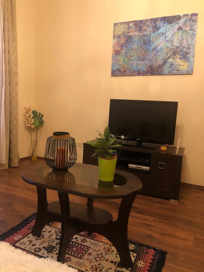 Byt S Krasnou Vyhlidkou Na Hotel Imperial Karlovy Vary Luaran gambar